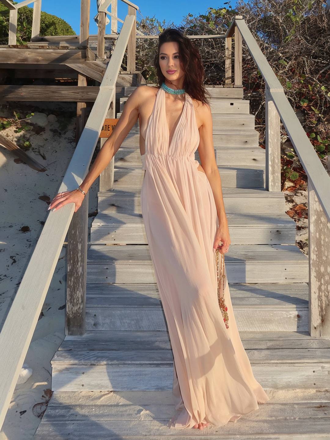 The Colour Edit: Rose Taupe & Off White in Focus