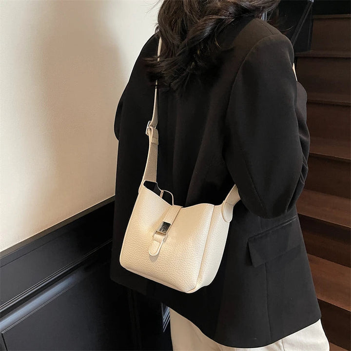 iris™ – modern bucket bag