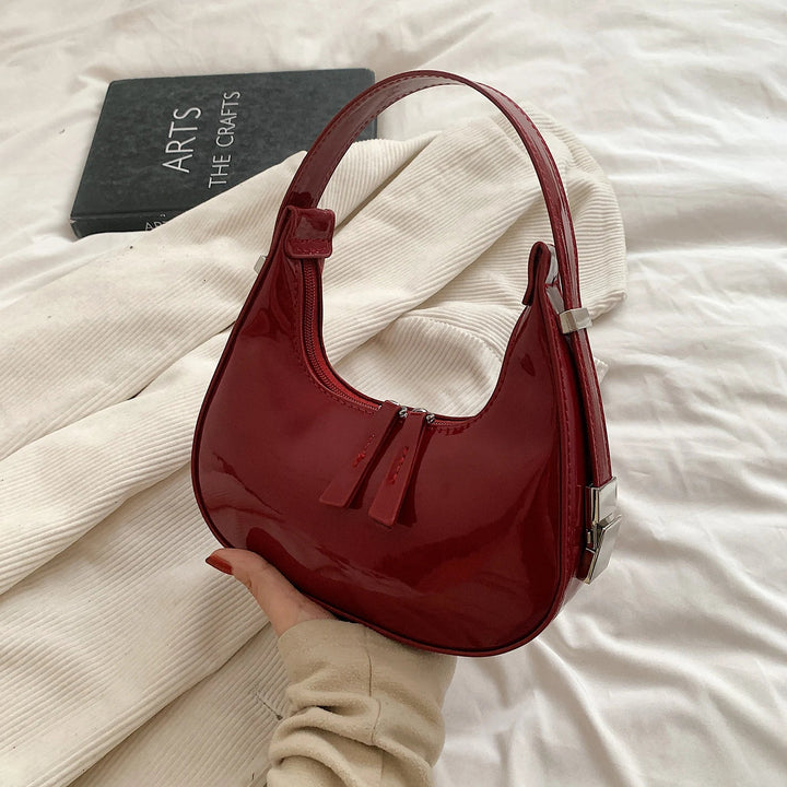 bella™ – vintage half-moon shoulder bag