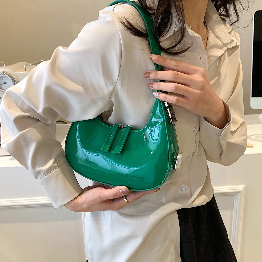 bella™ – vintage half-moon shoulder bag
