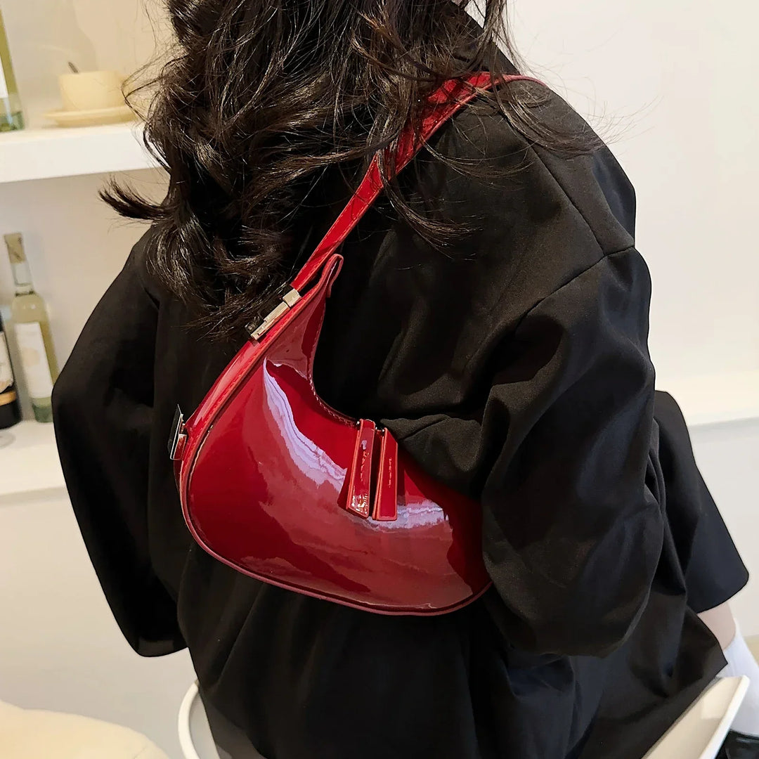 bella™ – vintage half-moon shoulder bag