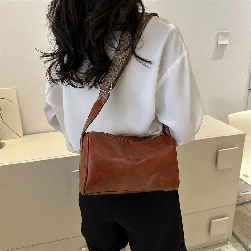 Trine™ | Vintage Crossbody Bag