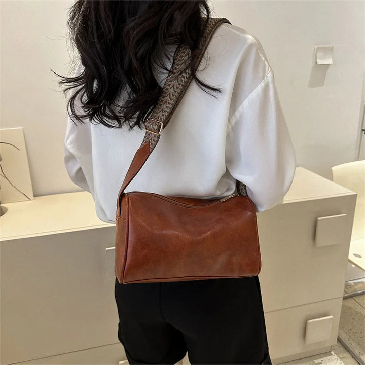 Trine™ | Vintage Crossbody Bag